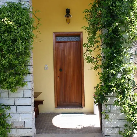 Cesare By Facchinelli - Lux Apartment Malcesine